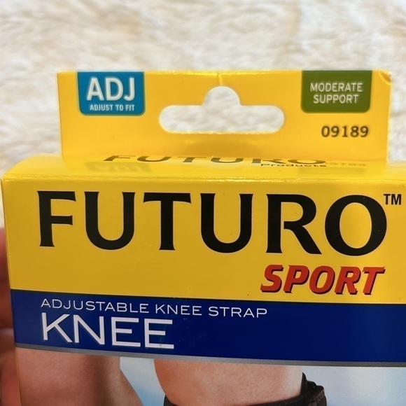 Futuro Sport adjustable knee support strap - Picture 2 of 6